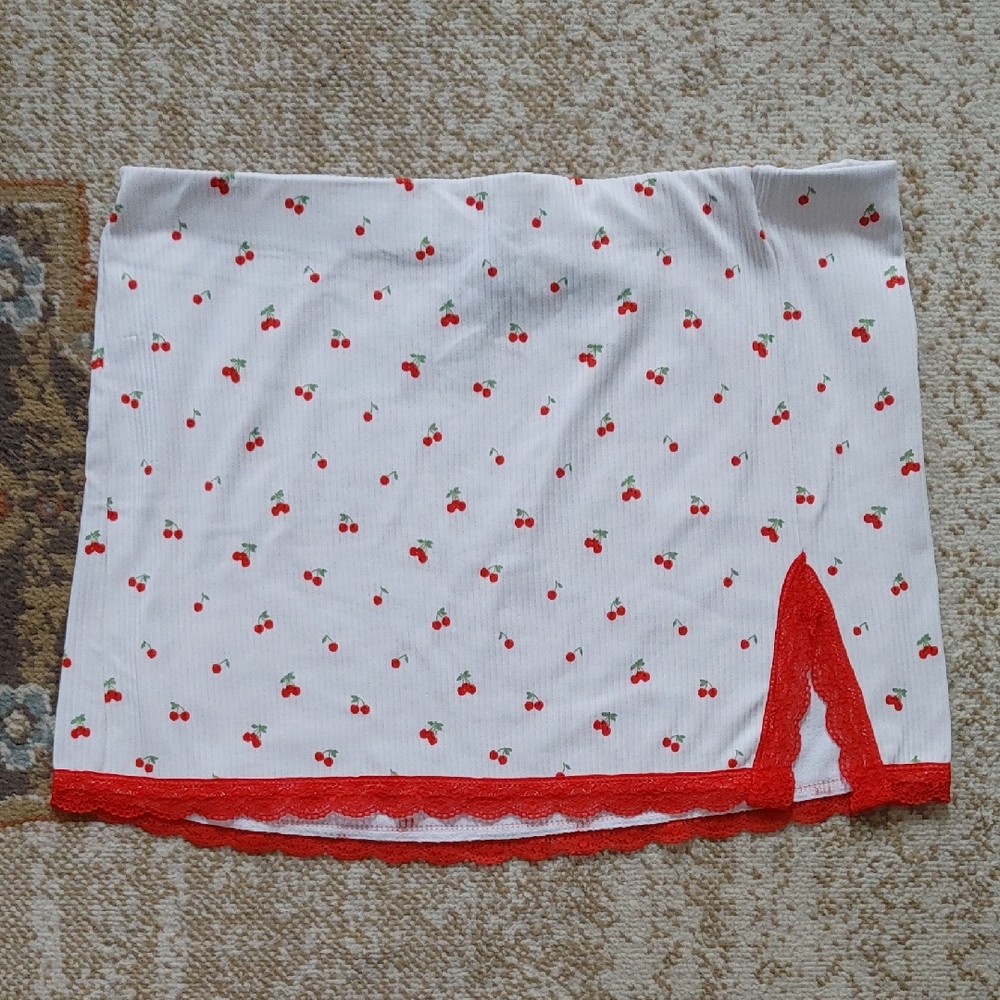 H&M Divided White Skirt with Cherries L